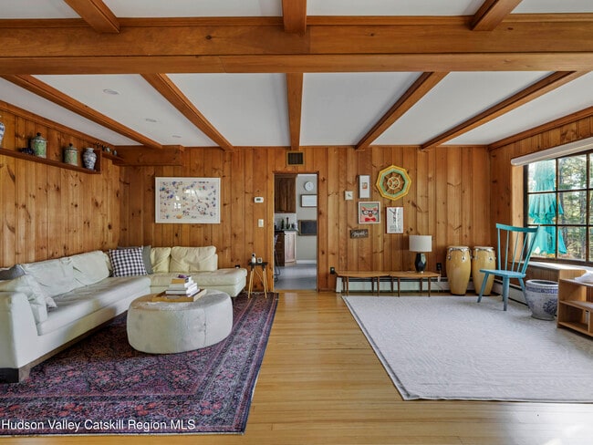 Building Photo - 20 Sherman Rd