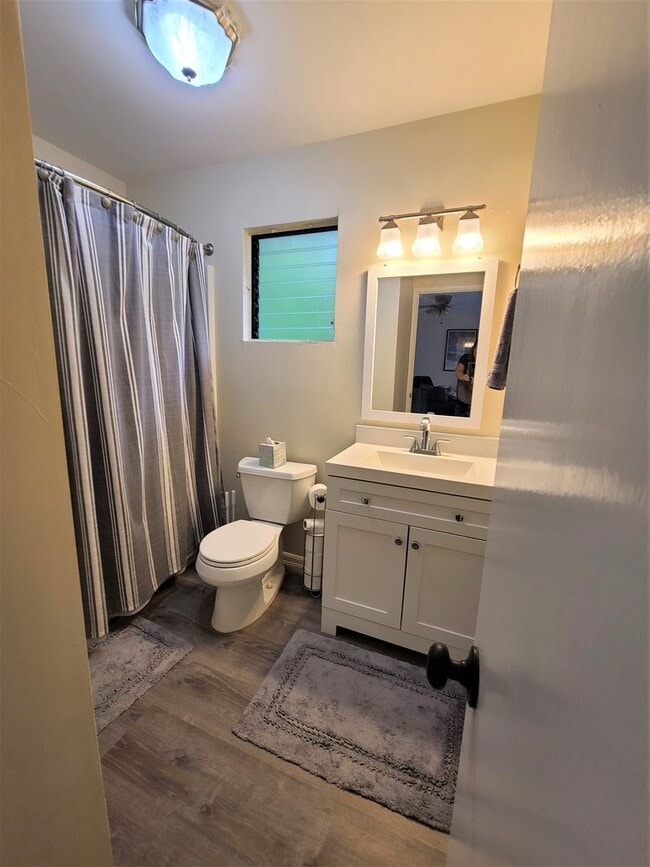 Building Photo - Norfolk!! 1 bed, 1 bath 1 parking down pri...