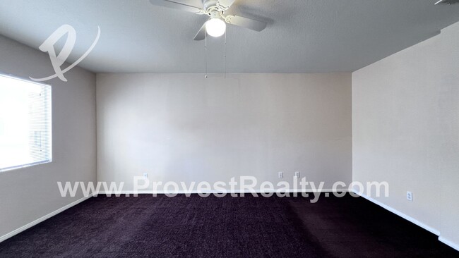 Building Photo - 4 Bed, 2.5 Bath Victorville Home!