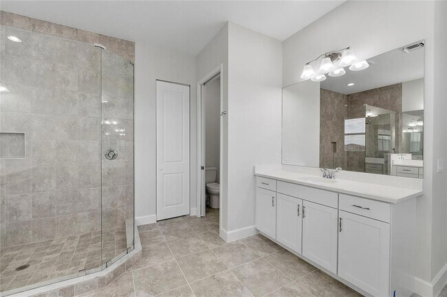 Building Photo - 5206 Liberty Ln