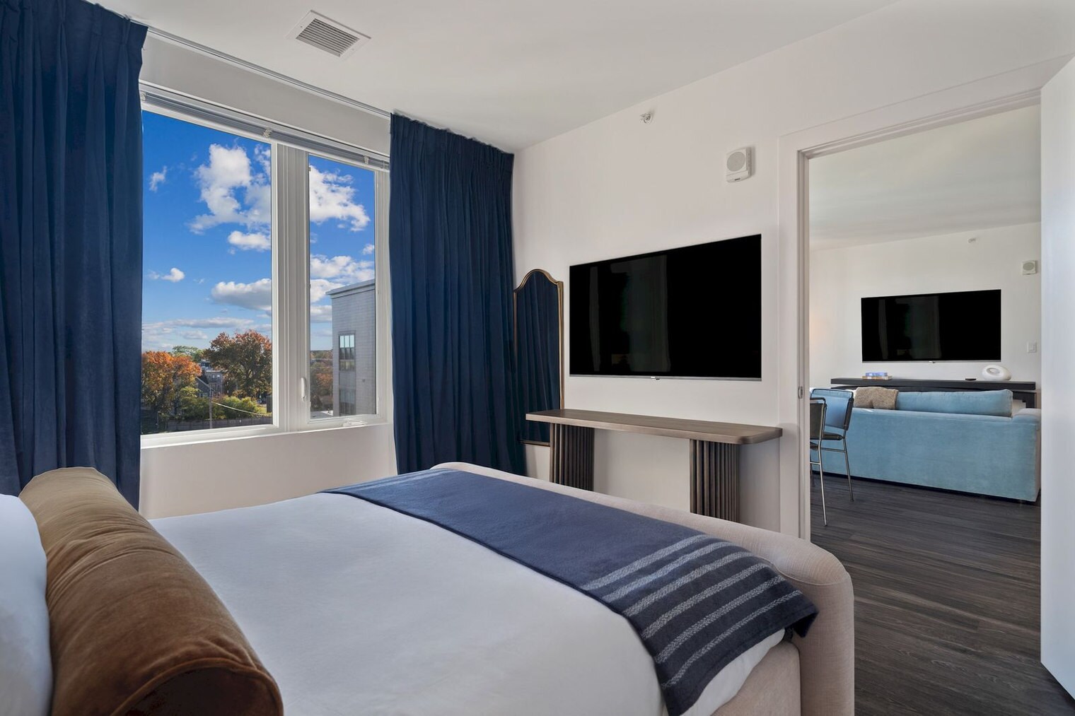 Building Photo - 4 Lucy St