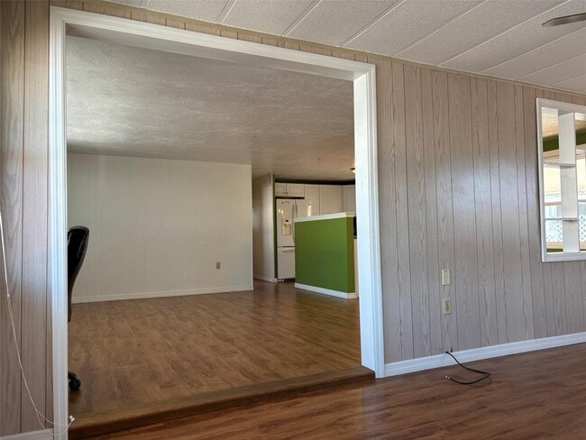 Building Photo - 13225 101st St SE