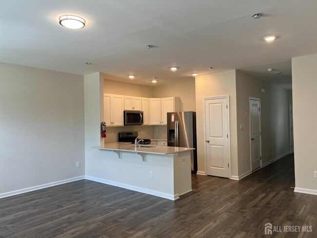 Building Photo - 309 Mazzeo Dr