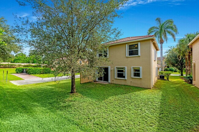 Building Photo - 10779 Paperbark Pl