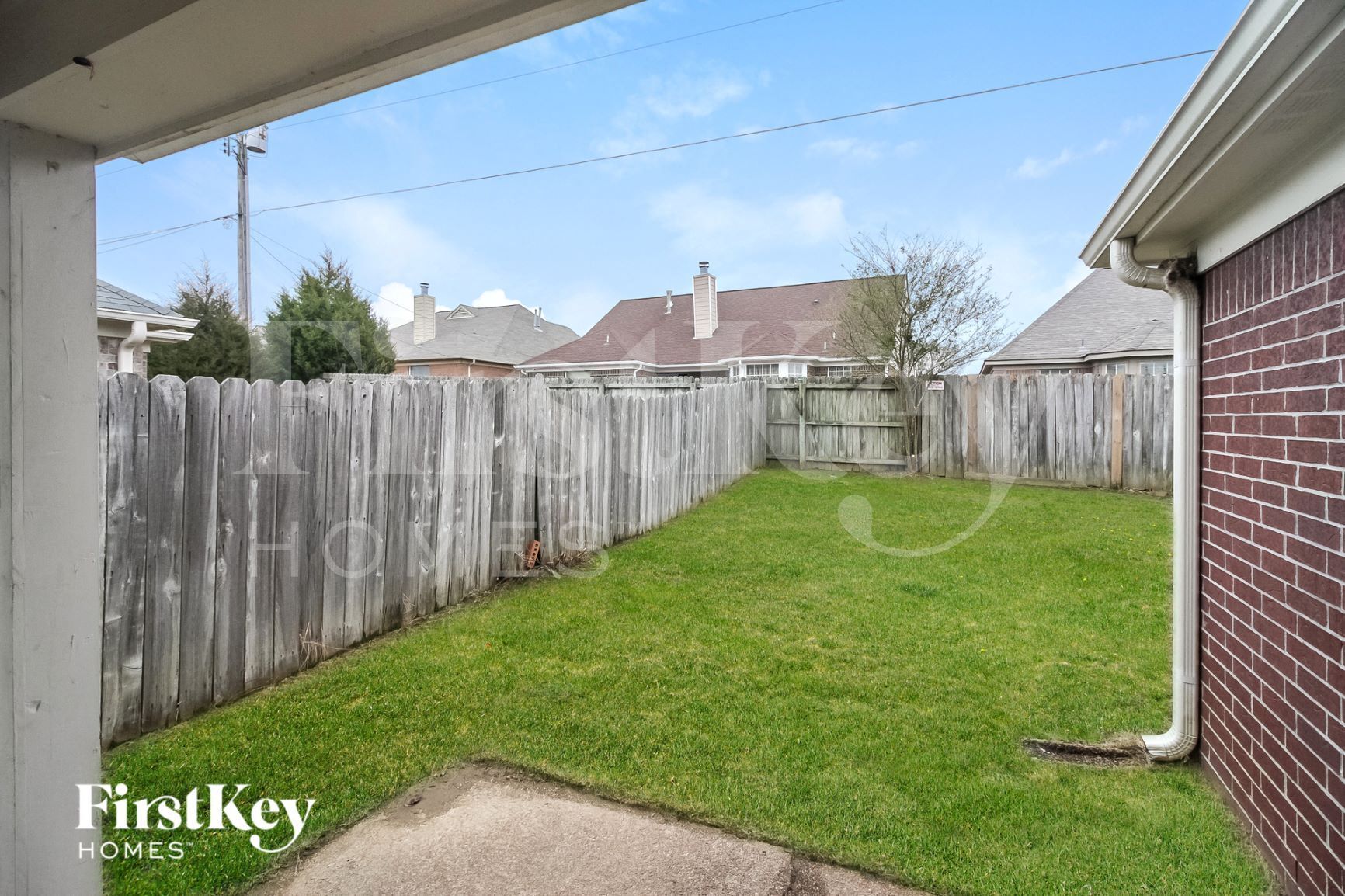 Building Photo - 6935 Naples Dr