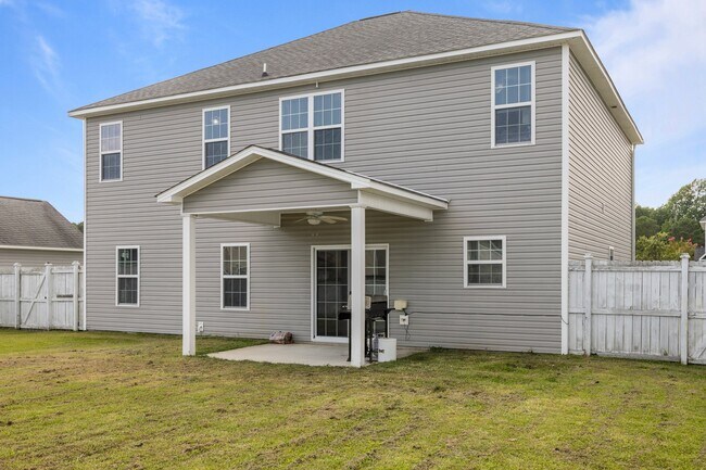 Building Photo - 841 Dynasty Dr