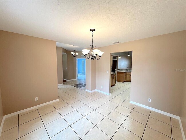 Building Photo - 70 Pheasant Dr