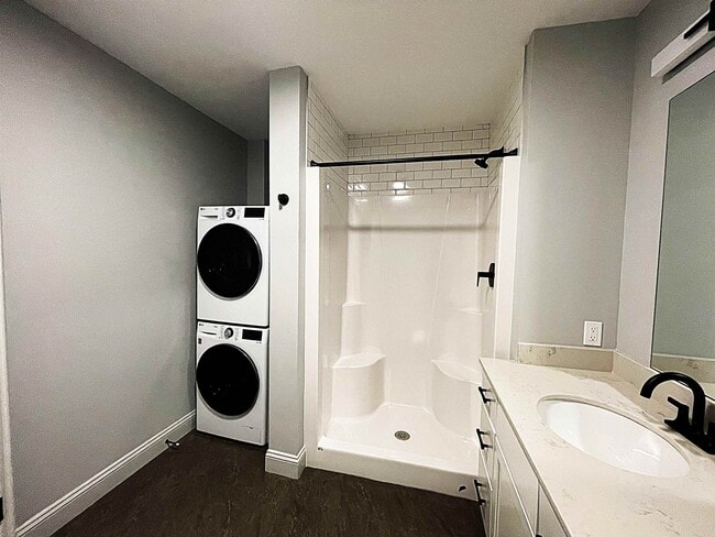 Building Photo - 25 Lowell St