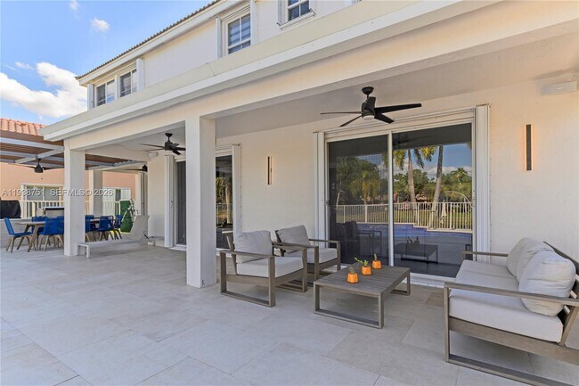 Building Photo - 1176 Cedar Falls Dr