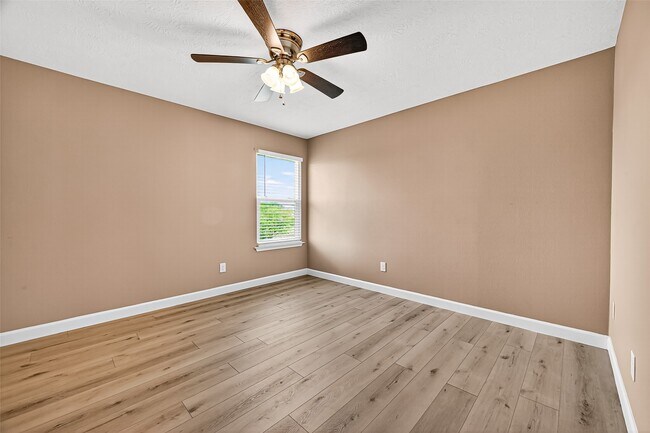 Building Photo - 926 Seabourne Meadow Dr