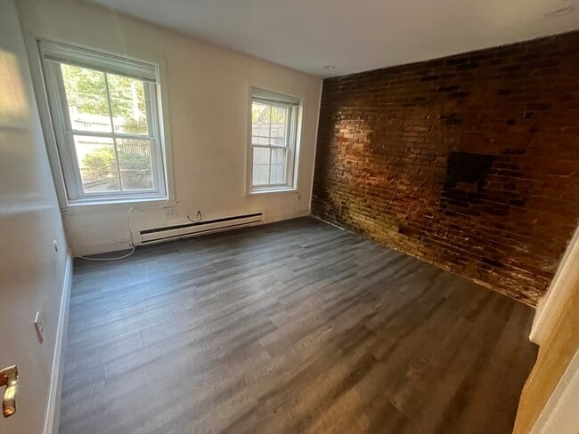 Building Photo - 88 E Brookline St