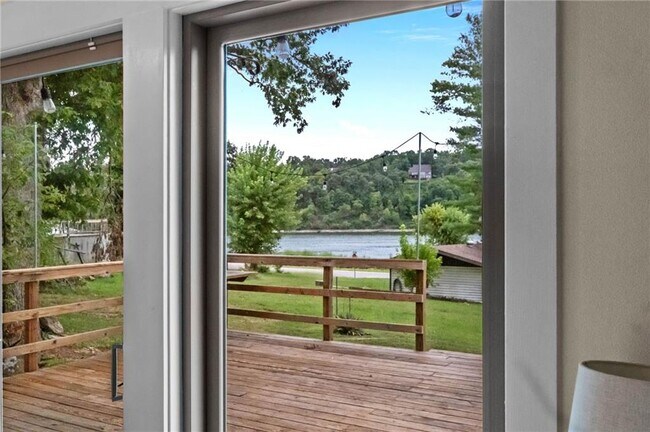 Building Photo - 10093 Oklahoma Dr