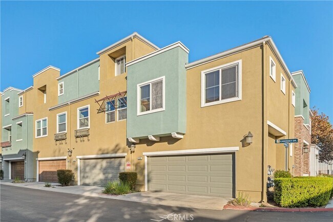 Building Photo - 534 N Cabernet Dr
