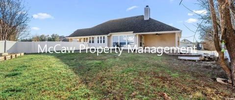 Building Photo - 100 Hilltop Dr