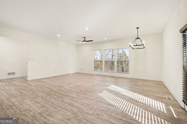 Building Photo - 1480 Norris Pl NW