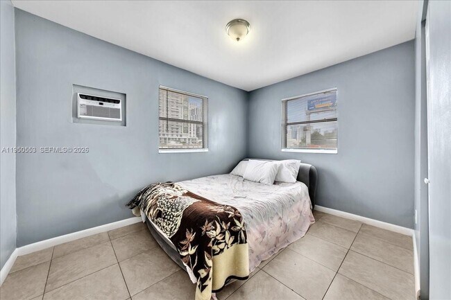 Building Photo - 365 NW 8th St