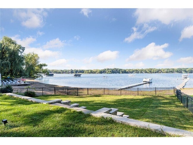 Building Photo - 441 Park Ave