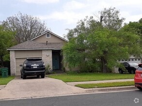 Building Photo - 2103 Castle View Dr