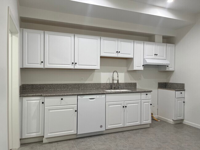 Building Photo - 3150 Verdugo Rd