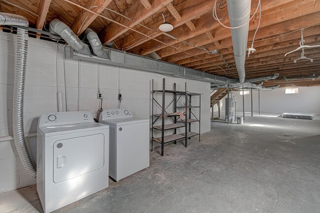 Building Photo - 1465 Brookwood Dr