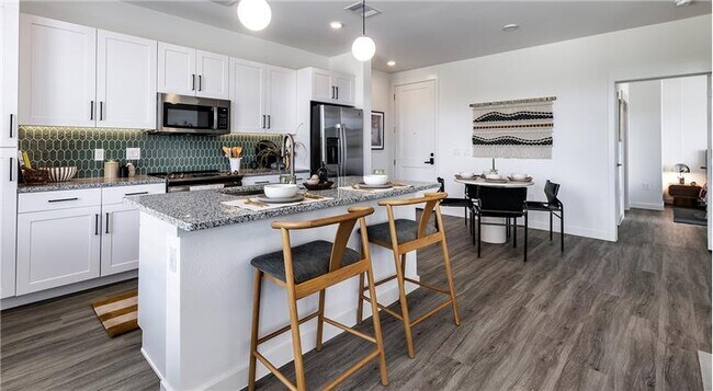 Building Photo - 5902 Westminster Dr