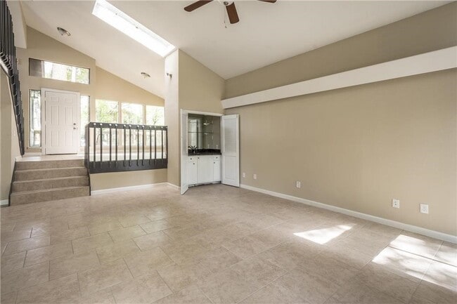 Building Photo - 535 Enchanted Ln