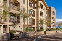 Building Photo - 7291 N Scottsdale Rd