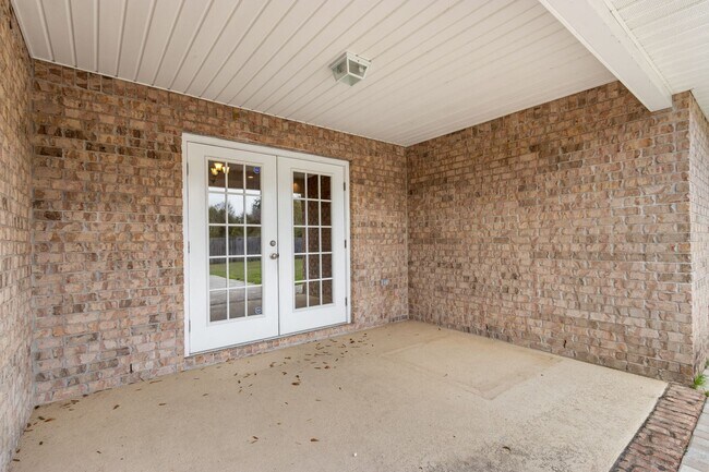 Building Photo - Spacious 4-Bedroom Home – Tanglewood!