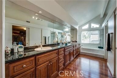 Building Photo - 11 Davis