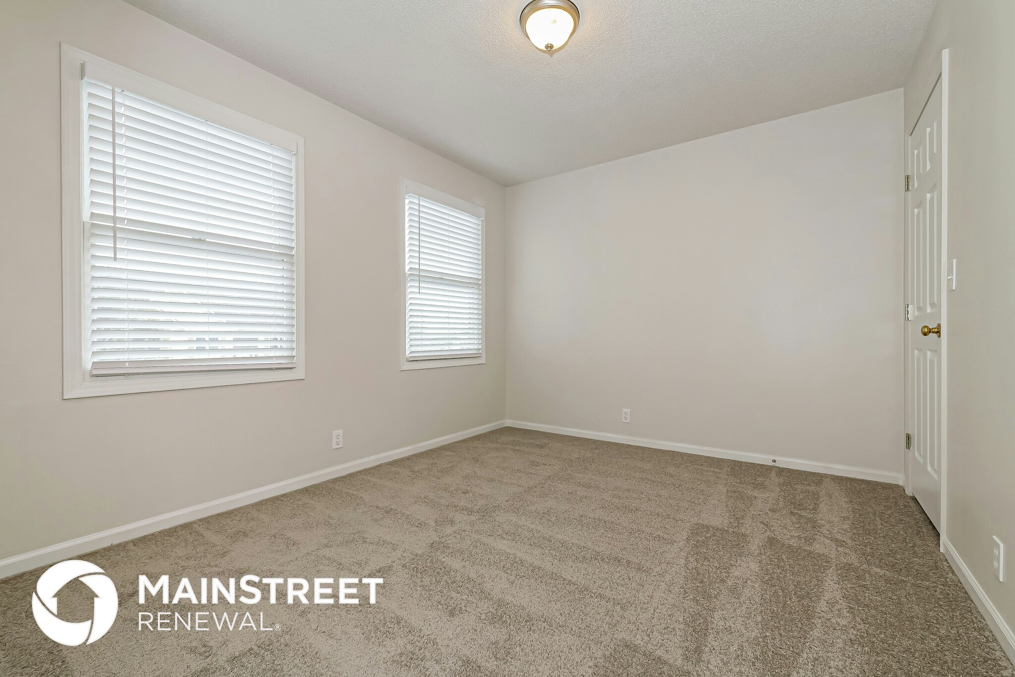 Building Photo - 14620 Shamrock Way