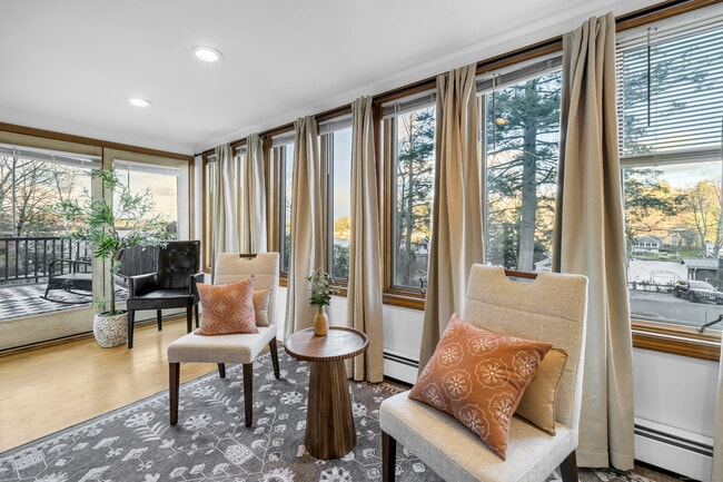 Building Photo - 25 Cottage Grove Rd