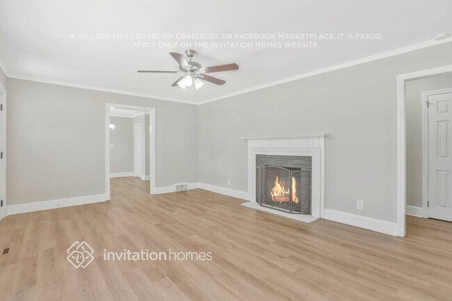 Building Photo - 4108 Campbell St NE