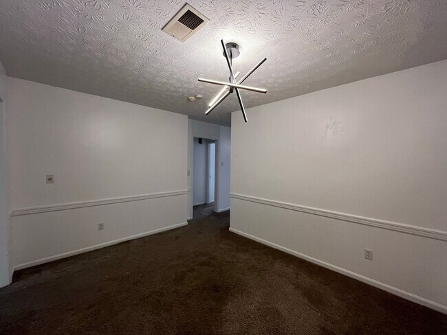 Building Photo - Location, Community, Quality Living. It St...