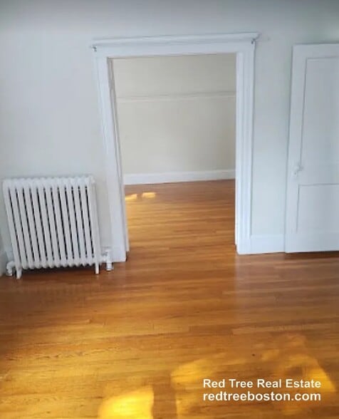 Building Photo - 62 Boyd St