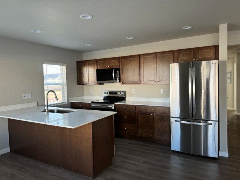 Building Photo - 1350 Howling Moon Wy