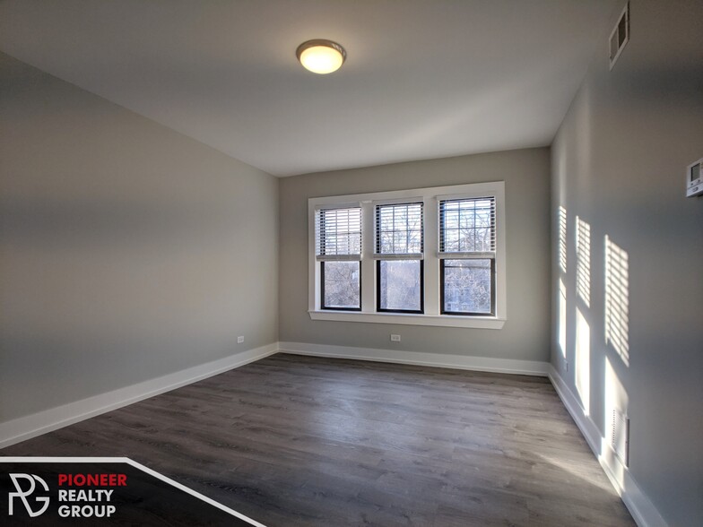 Building Photo - 1128 Maple Ave