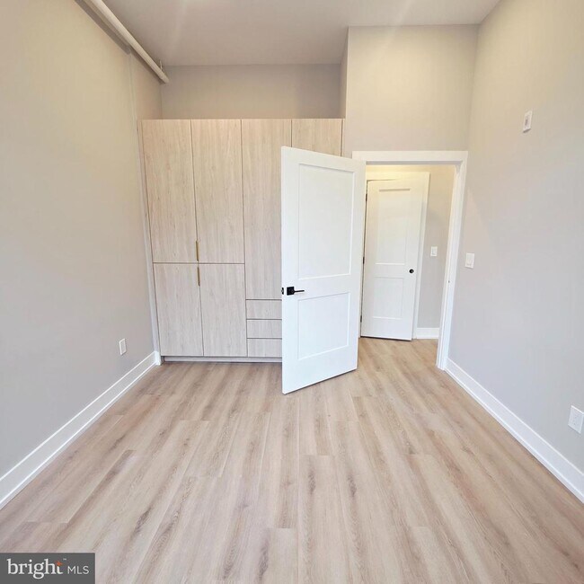 Building Photo - 714 Chestnut St