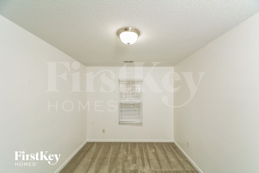 Building Photo - 157 Brookhaven Dr