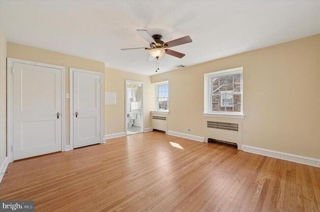 Building Photo - 1156 Garfield Ave