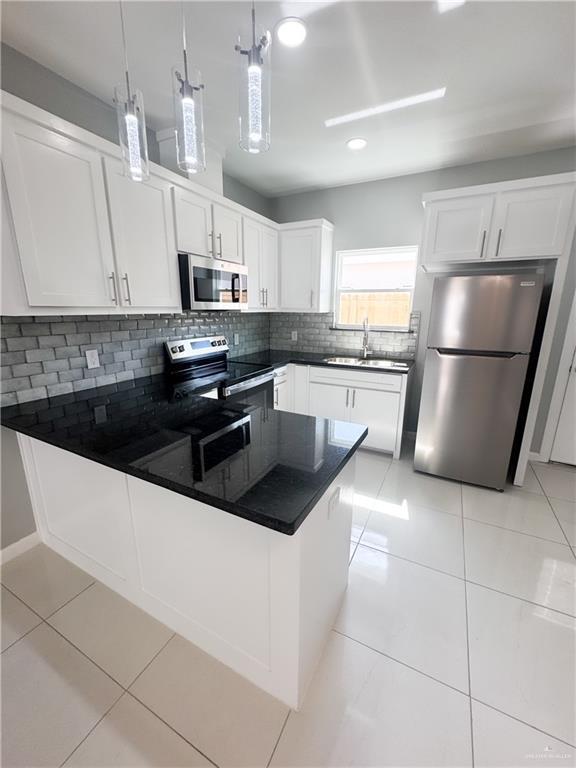 Building Photo - 10 San Andres