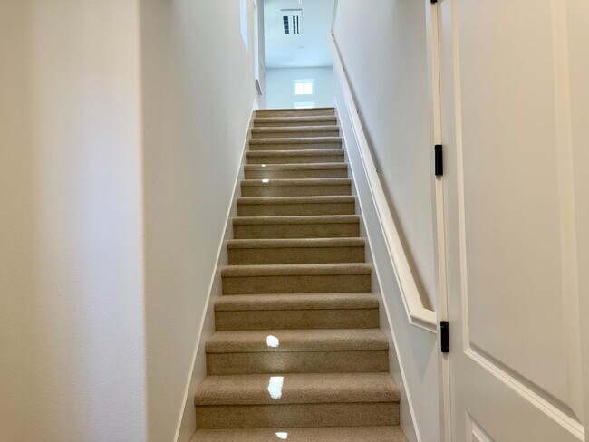 Building Photo - 543 Shockley Aly