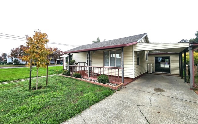 Primary Photo - 1130 East St