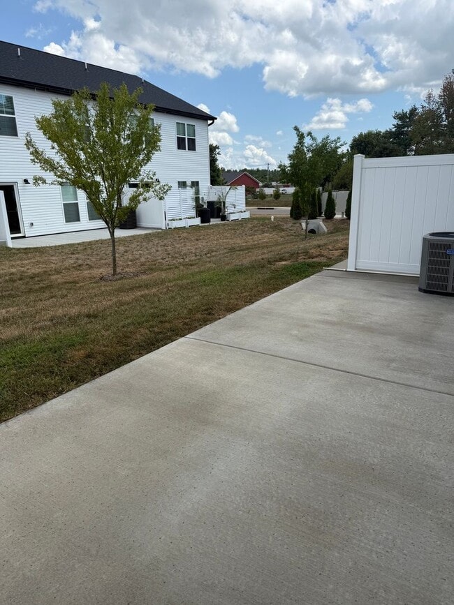 Building Photo - Welcome to your new home!