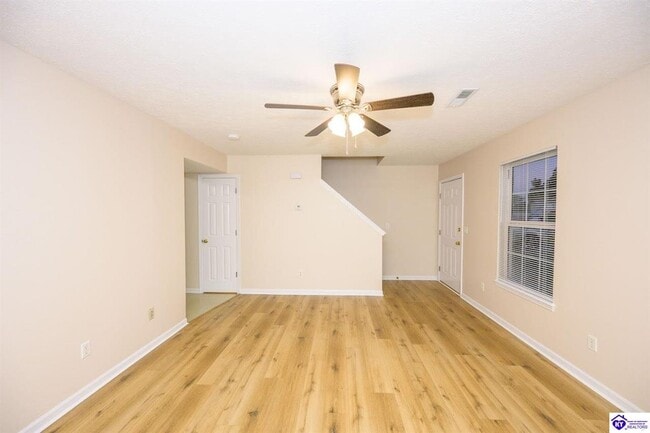 Building Photo - 130 Skyline Dr