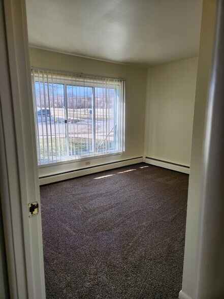 Building Photo - 412 Bancroft Ct
