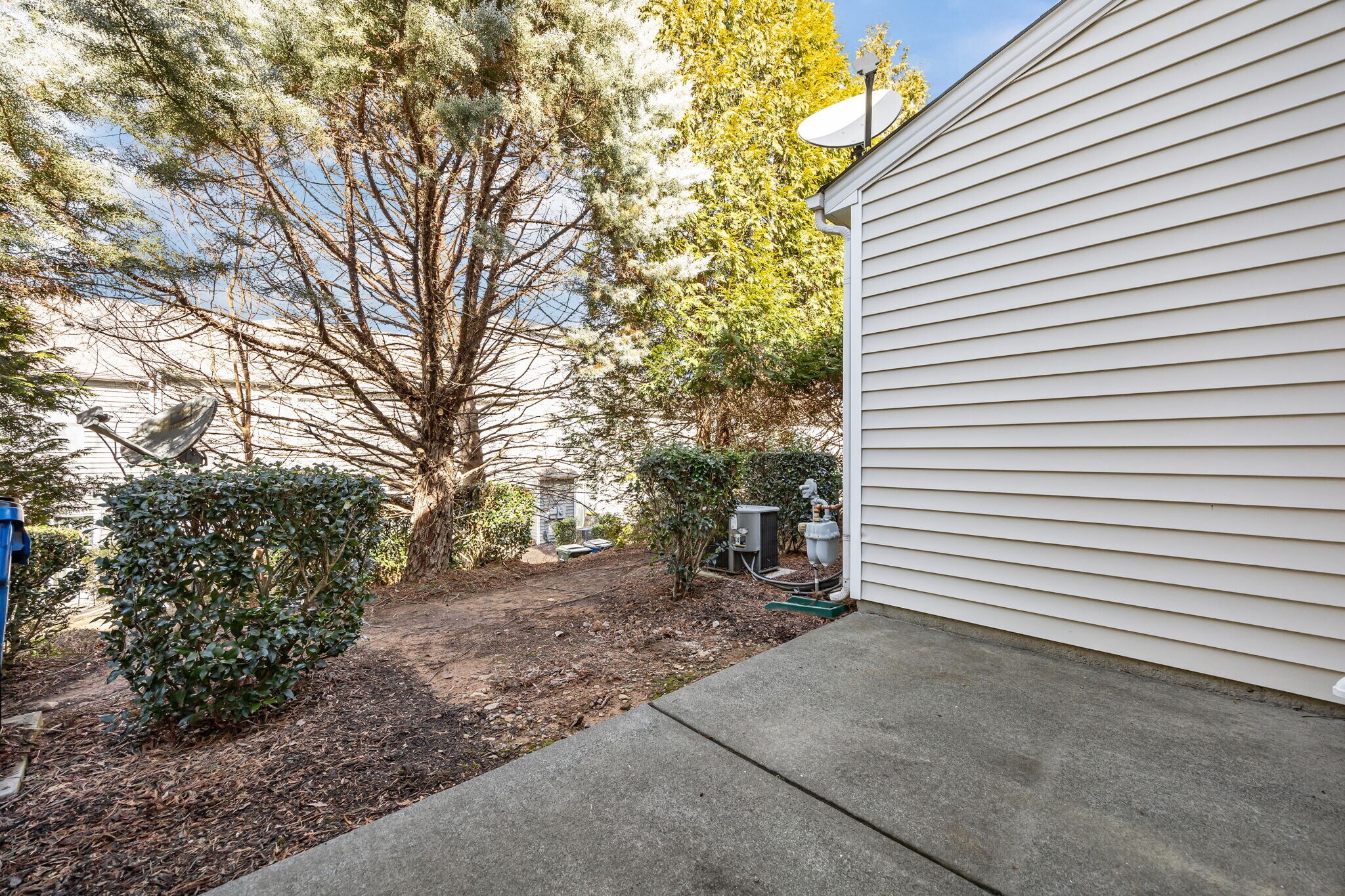 Building Photo - 6623 Clarksburg Pl
