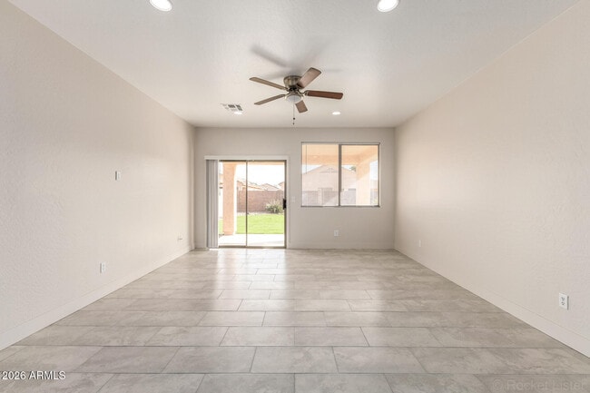 Building Photo - 5665 W Laurie Ln