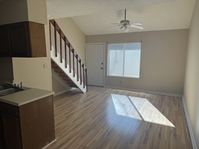 Building Photo - 505 63rd Ave N