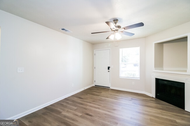 Building Photo - 6307 Avery St SW