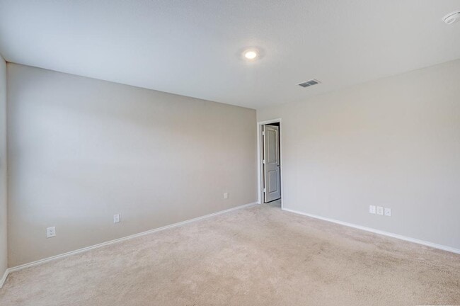 Building Photo - 8409 Holw Bnd St